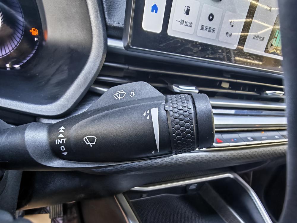 GEELY Emgrand 2023 car image #11