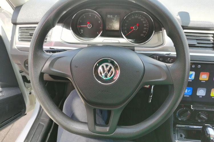 Volkswagen Bora 2021 car image #11