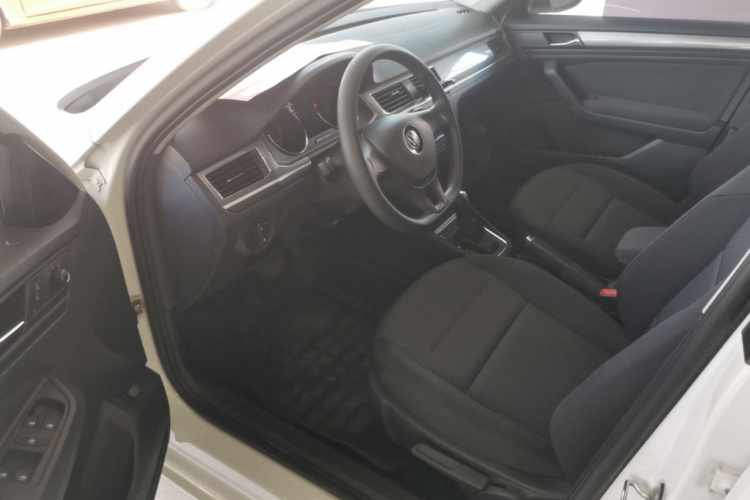 Volkswagen Bora 2018 immagine di auto #15