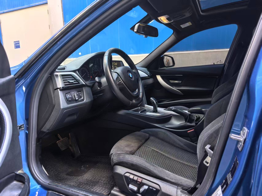 BMW 3 Series 2017 #4 BMW 3 Series 2017 car image #4