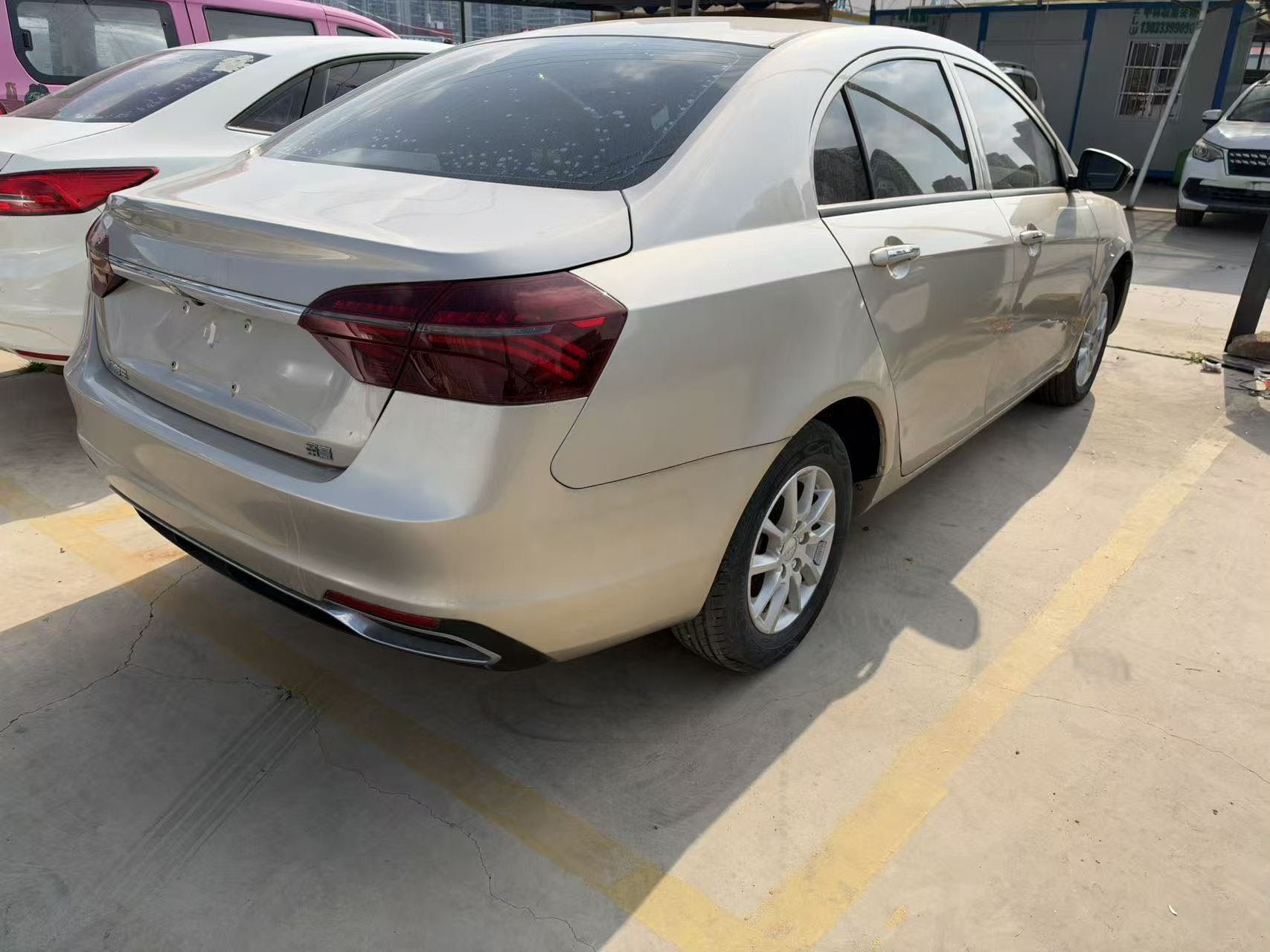 GEELY Emgrand 2020 изображение автомобиля #6
