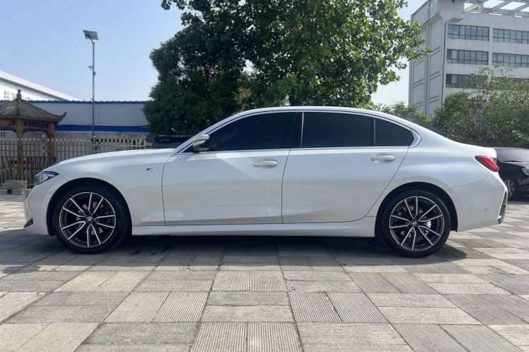 BMW 3 Series 2023 car image #4