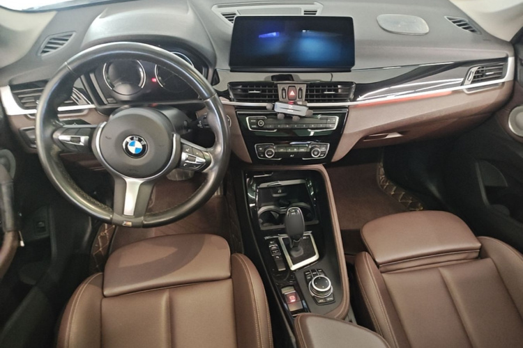 BMW X1 2022 car image #10