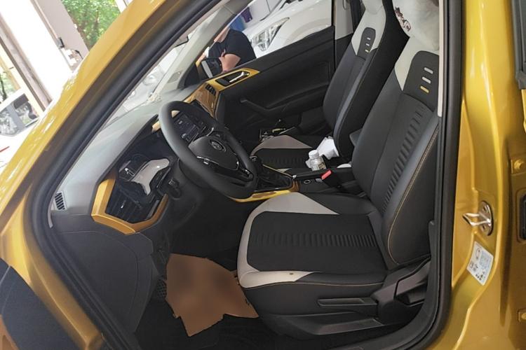 Volkswagen Polo 2019 car image #15