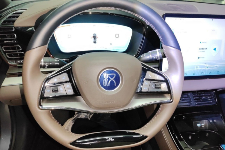 BYD Han 2022 car image #15