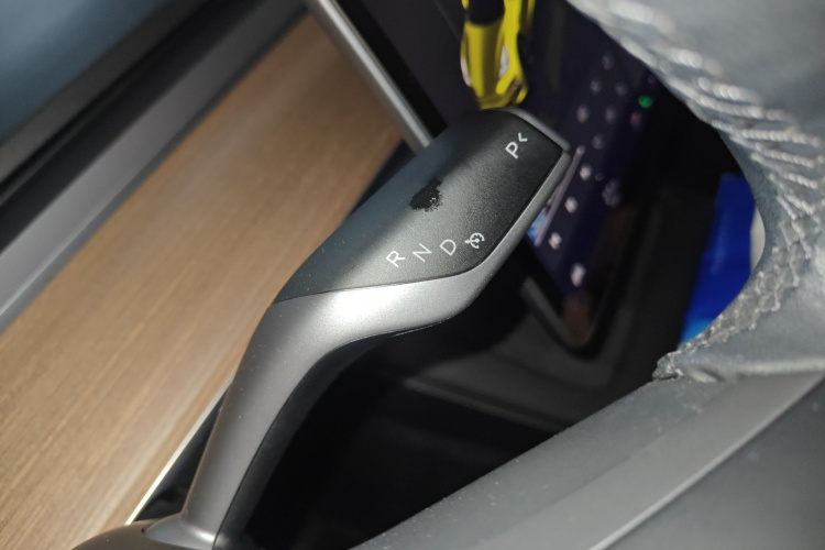Tesla Model 3 2023 car image #18