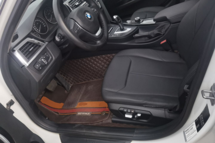 BMW 3 Series 2017 #19 BMW 3 Series 2017 immagine di auto #19