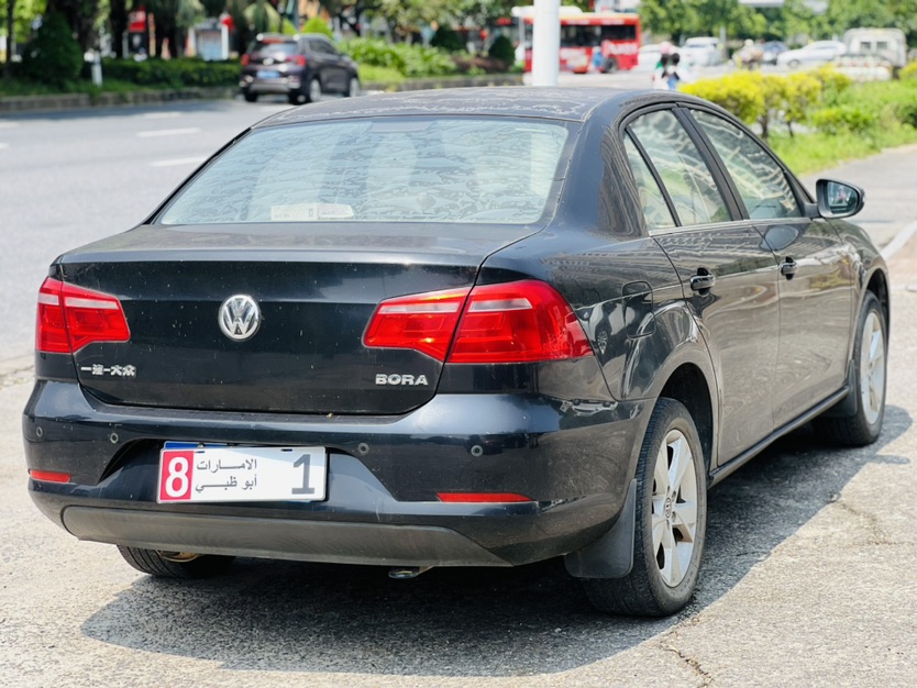 Volkswagen Bora 2013 car image #4