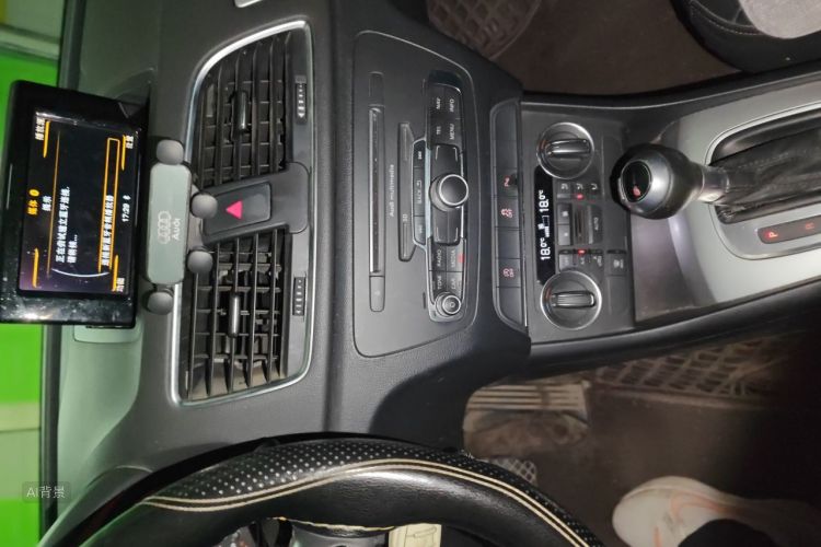 Audi Q3 2019 #15 Audi Q3 2019 car image #15