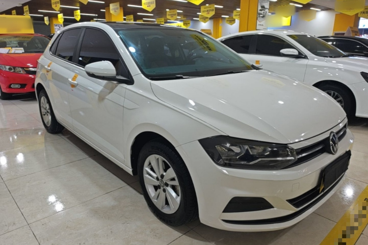 Volkswagen Polo 2022 car image #4