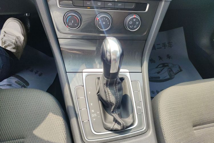 Volkswagen Golf 2017 immagine di auto #14