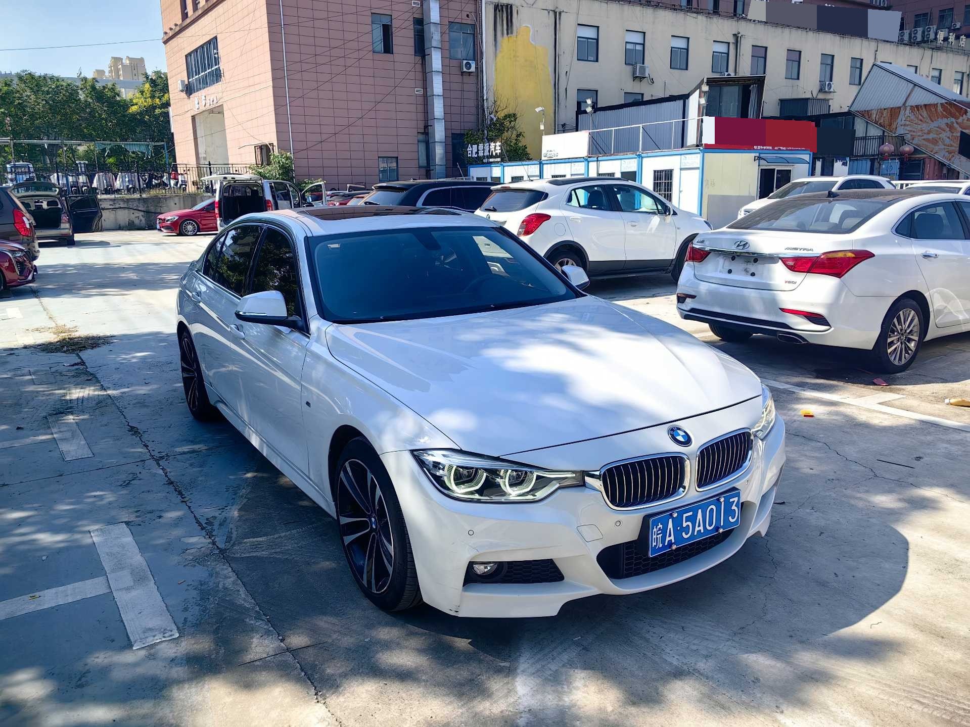 BMW 3 Series 2019 car image #3