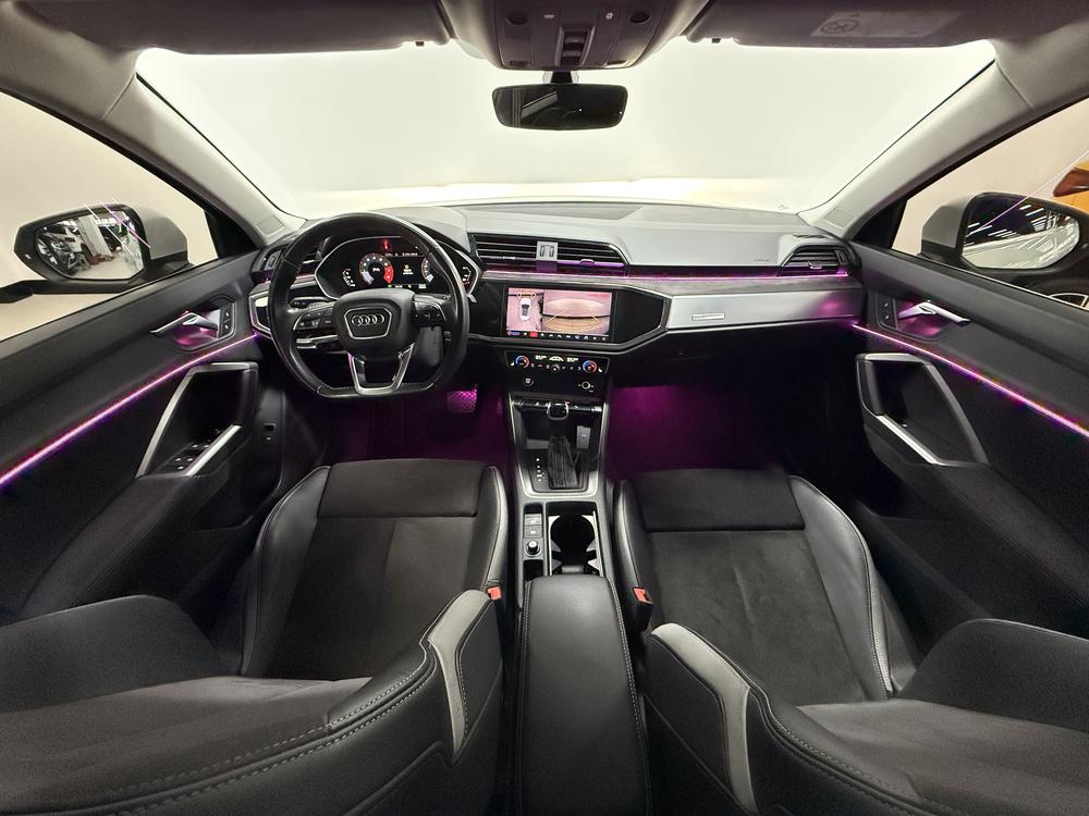 Audi Q3 2022 car image #12