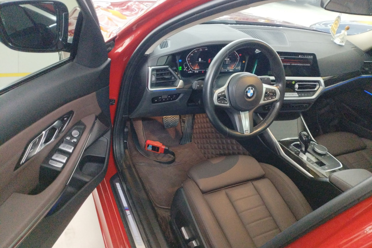 BMW 3 Series 2021 #13 BMW 3 Series 2021 car image #13
