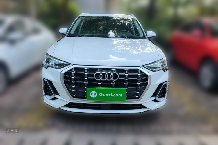 Audi Q3 2022 car image #3