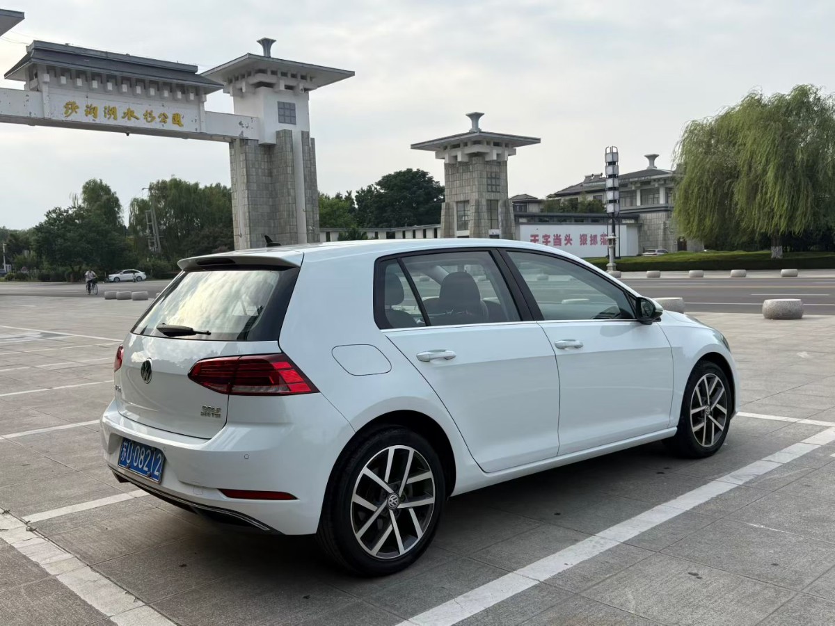 Volkswagen Golf 2020 #6 Volkswagen Golf 2020 car image #6
