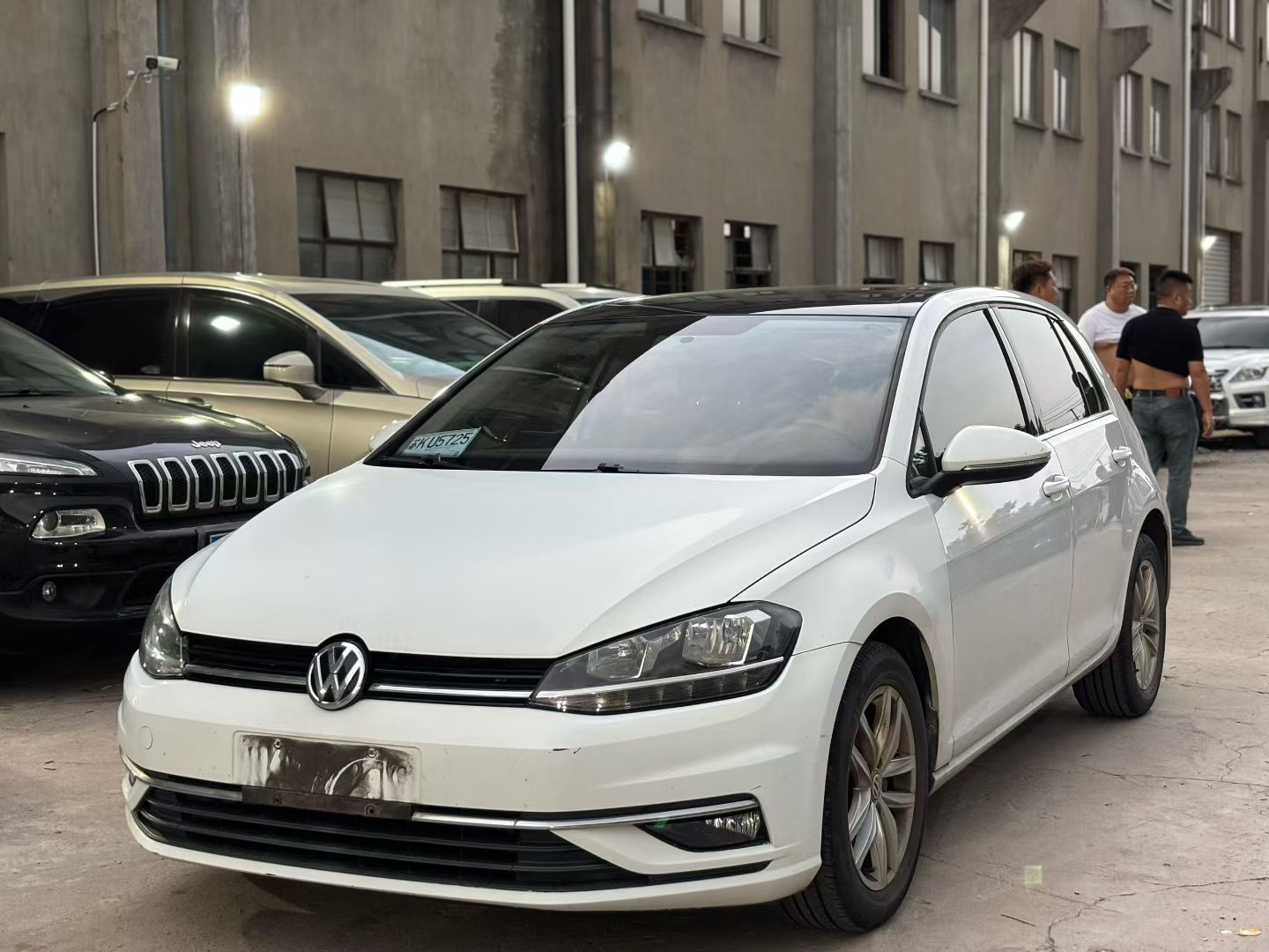 2018 2018 car image