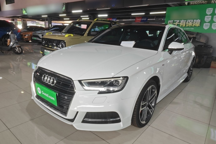 Audi A3 2019 immagine di auto #2