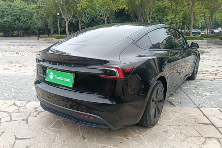 Tesla Model 3 2023 #7 Tesla Model 3 2023 car image #7