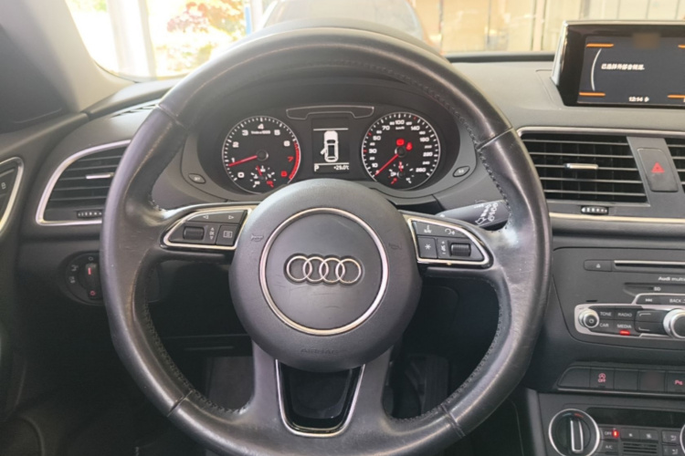 Audi Q3 2017 #11 Audi Q3 2017 car image #11