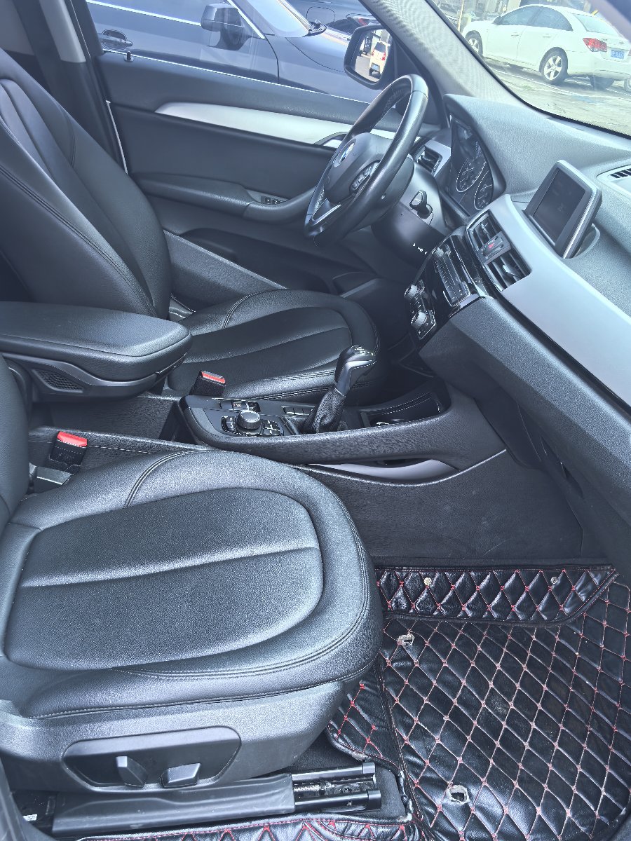 BMW X1 2018 #3 BMW X1 2018 car image #3
