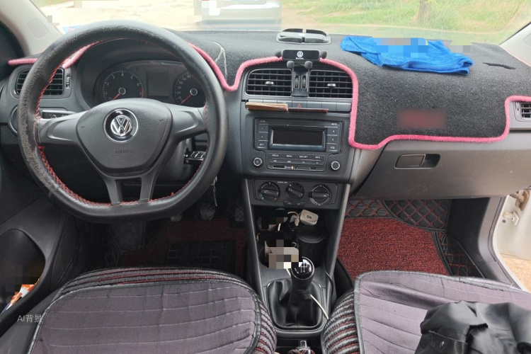 Volkswagen Polo 2016 imagen de coche #11