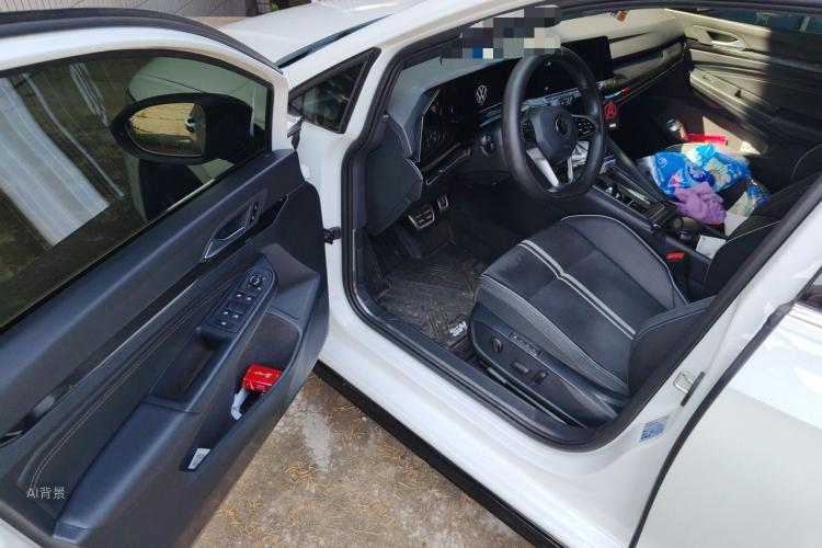Volkswagen Golf 2021 car image #18