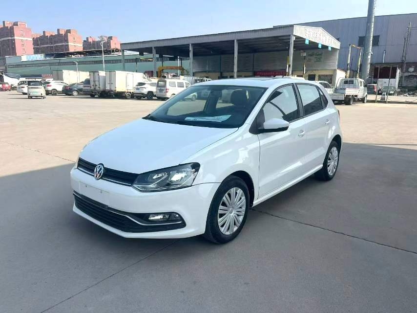 Volkswagen Polo 2014 Volkswagen Polo 2014 car image