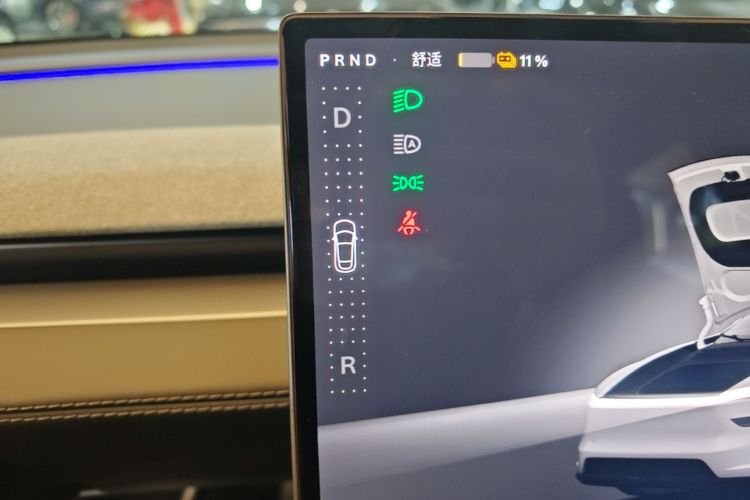 Tesla Model Y 2026 #14 Tesla Model Y 2026 car image #14
