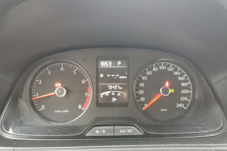 Volkswagen Lavida 2017 car image #16