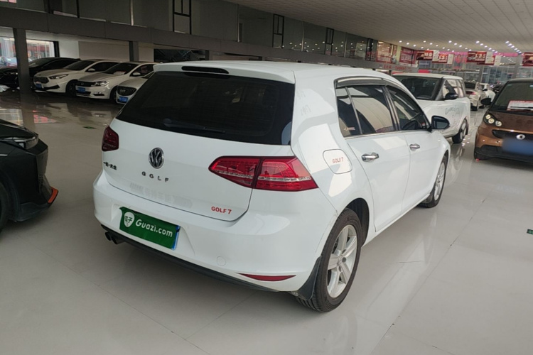Volkswagen Golf 2015 car image #7