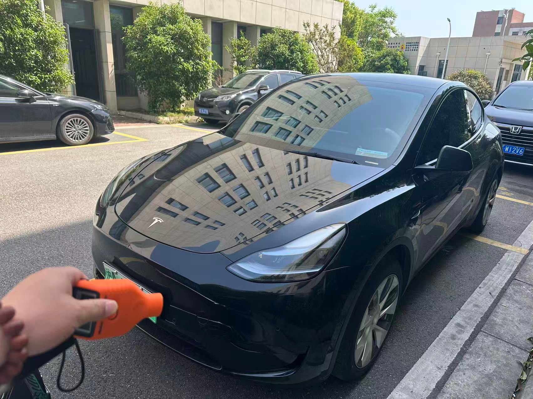 Tesla Model Y 2022 Tesla Model Y 2022 car image