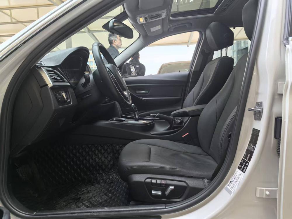 BMW 3 Series 2017 #13 BMW 3 Series 2017 car image #13