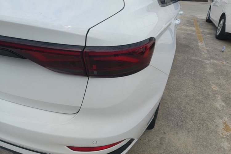 GEELY Emgrand 2021 #8 GEELY Emgrand 2021 صورة سيارة #8