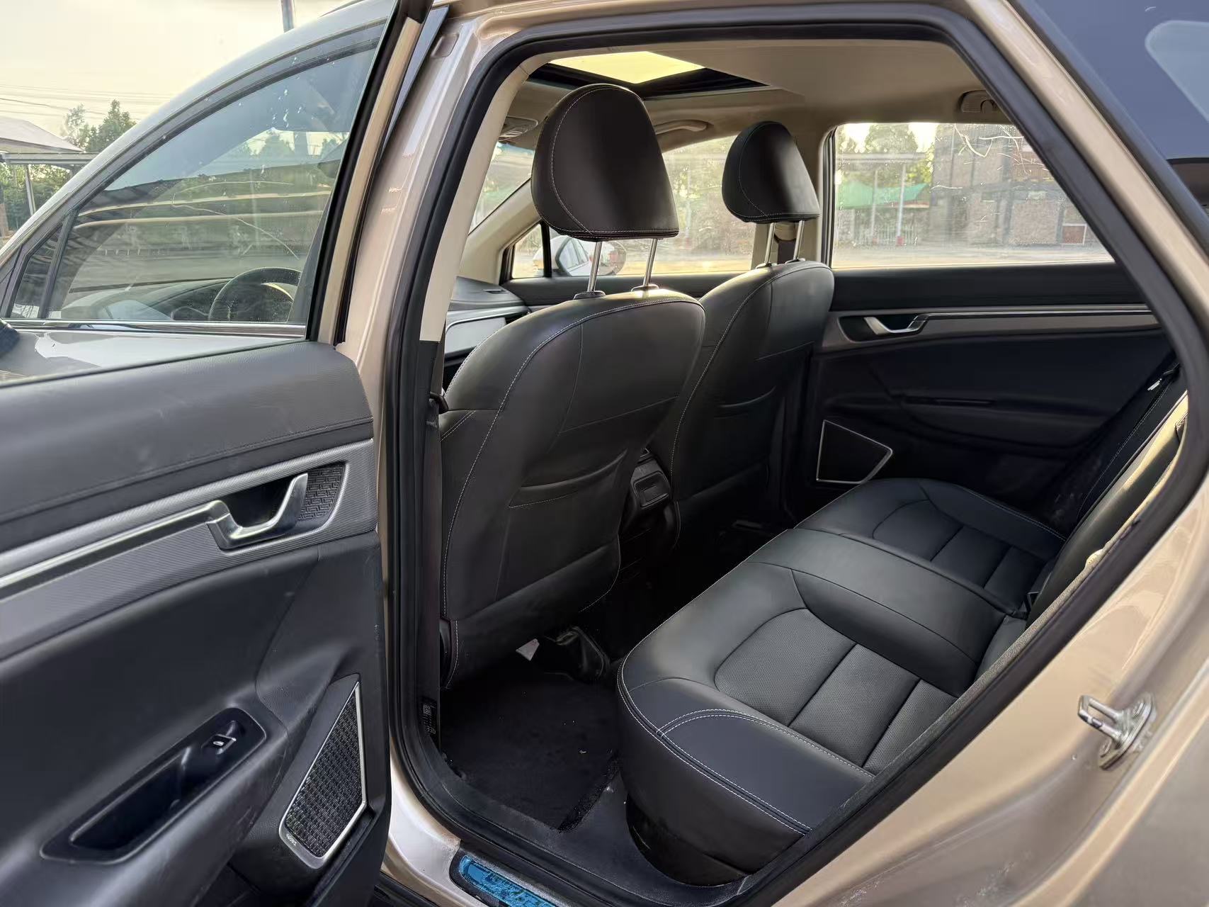 GEELY Emgrand GS 2019 car image #8