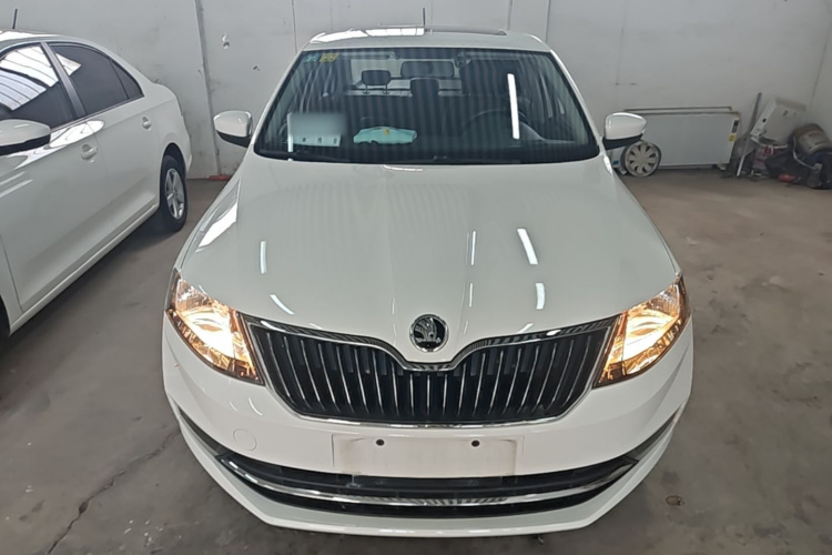Skoda Rapid 2018 #3 Skoda Rapid 2018 car image #3