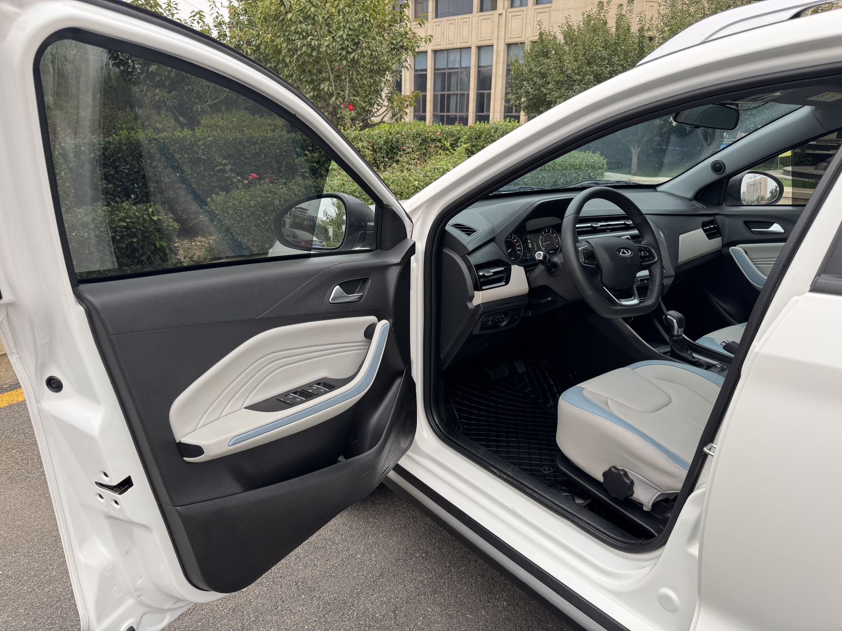 Chery Tiggo 3x 2022 #4 Chery Tiggo 3x 2022 immagine di auto #4
