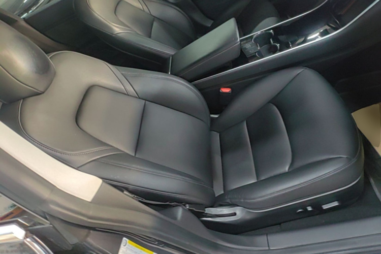 Tesla Model 3 2020 car image #24