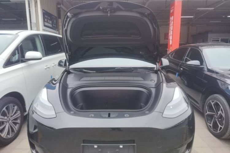Tesla Model Y 2022 immagine di auto #20