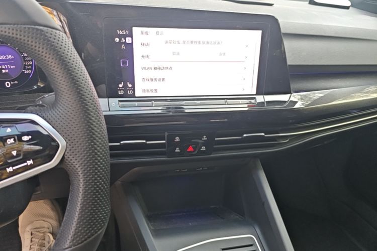 Volkswagen Golf 2024 car image #15