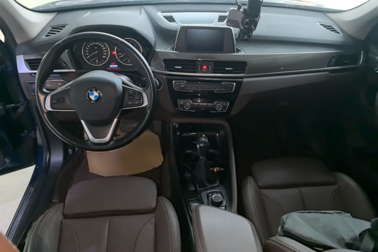 BMW X1 2018 #10 BMW X1 2018 car image #10