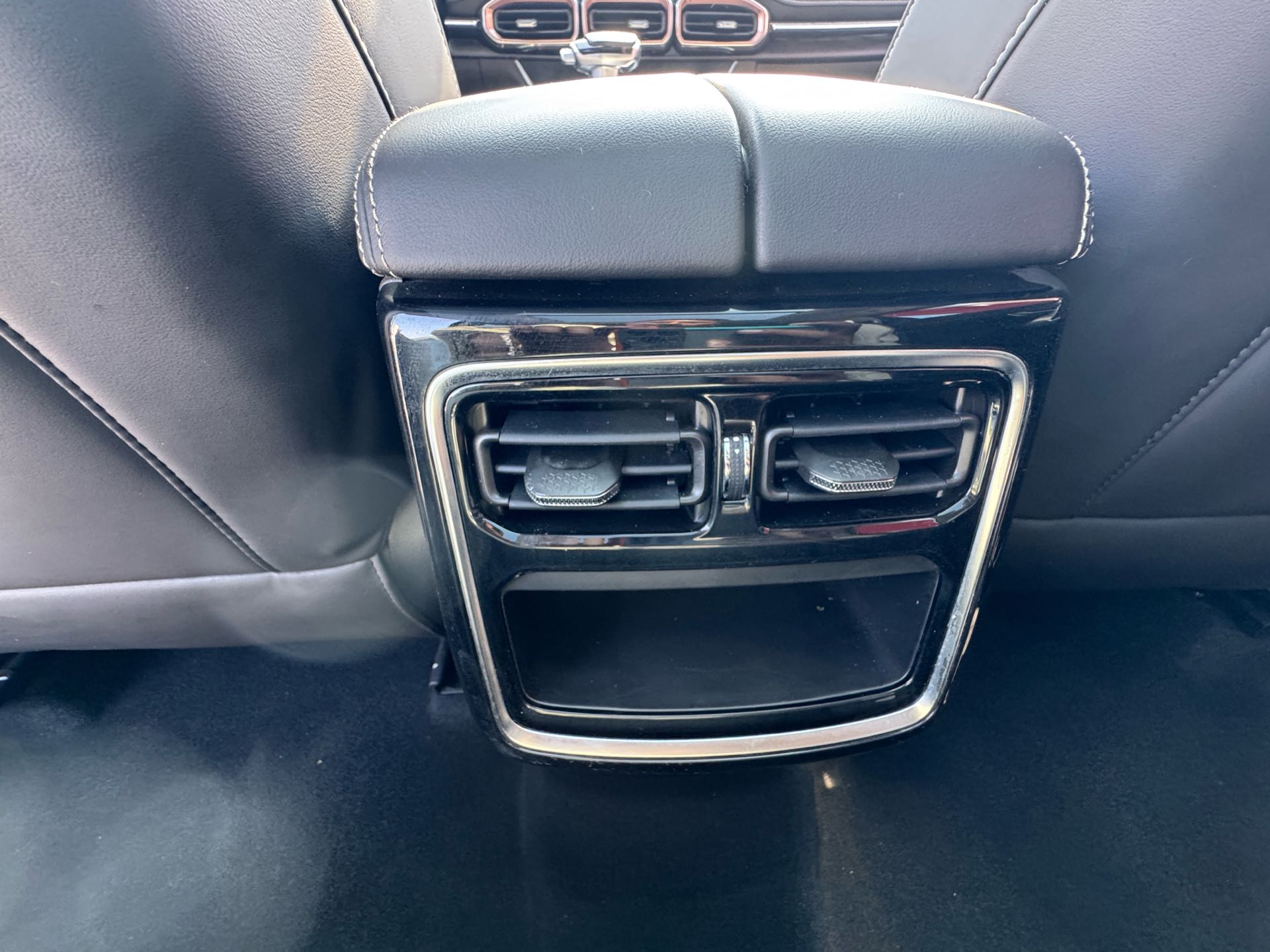 Jetour X70 PLUS 2022 #8 Jetour X70 PLUS 2022 imagem de carro #8