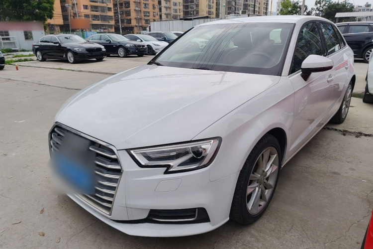 Audi A3 2019 car image #2