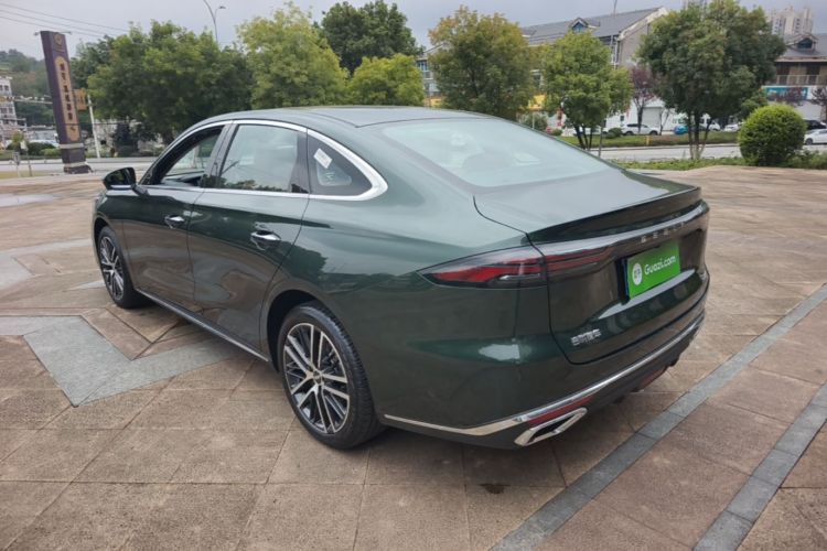 GEELY Emgrand 2025 car image #5