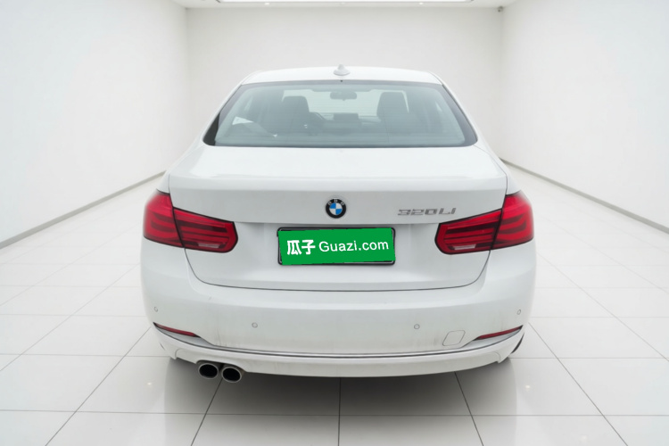 BMW 3 Series 2019 #6 BMW 3 Series 2019 car image #6