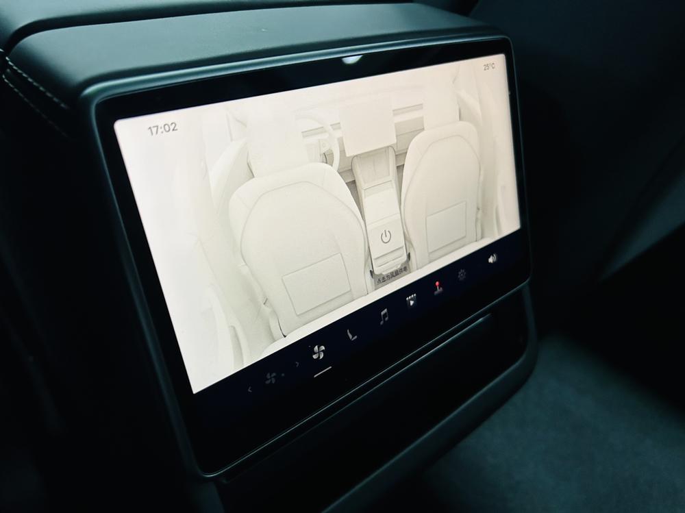 Tesla Model 3 2025 #11 Tesla Model 3 2025 car image #11