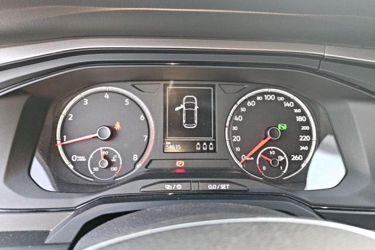 Volkswagen Polo 2021 car image #12