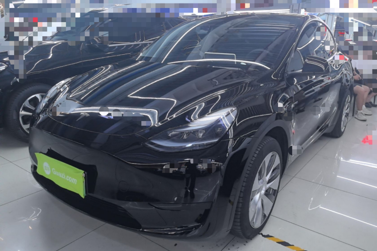 Tesla Model Y 2023 #2 Tesla Model Y 2023 car image #2