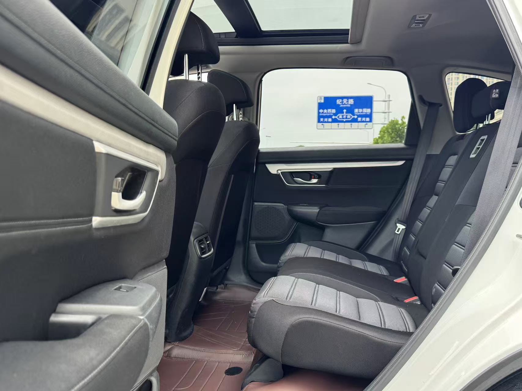 Honda CR-V 2018 car image #5