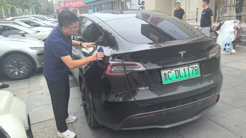 Tesla Model Y 2022 car image #4